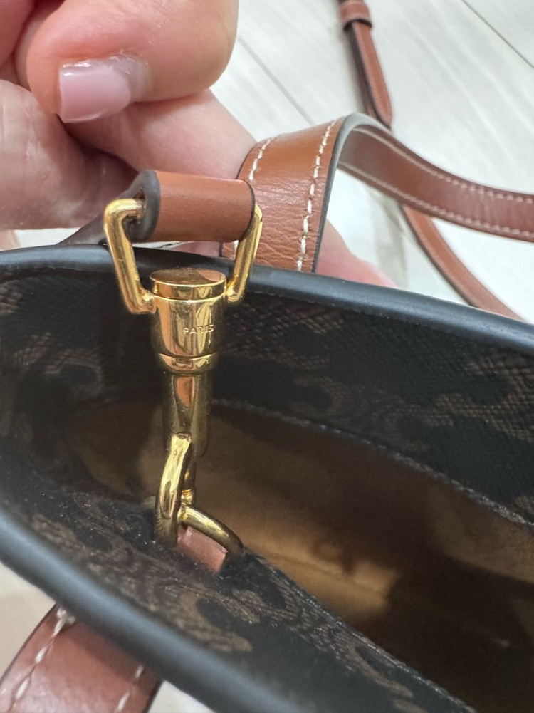 셀린느 마이크로카바스 이미지