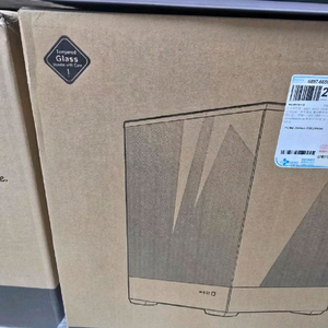 잘만 p30 화이트 컴퓨터 케이스 팝니다 이미지