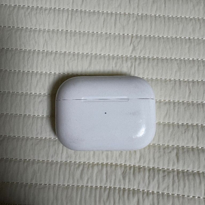 에어팟 프로2 USB-C 본체 이미지