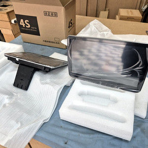 벤츠 gls gle w205 w167 x167 리어모니터 안드로이드 11.6인치 플로그인 1:1교체방식 판매 이미지