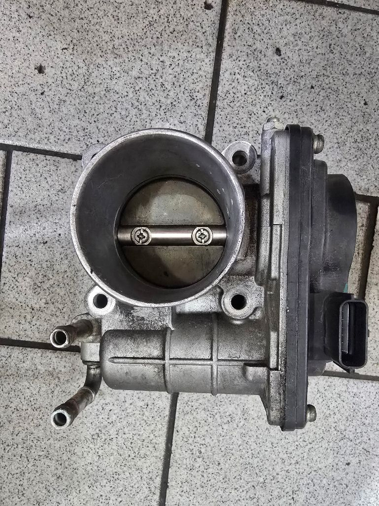 르노삼성sm3 스로틀챔버스로틀바디 중고 팝니다. 이미지