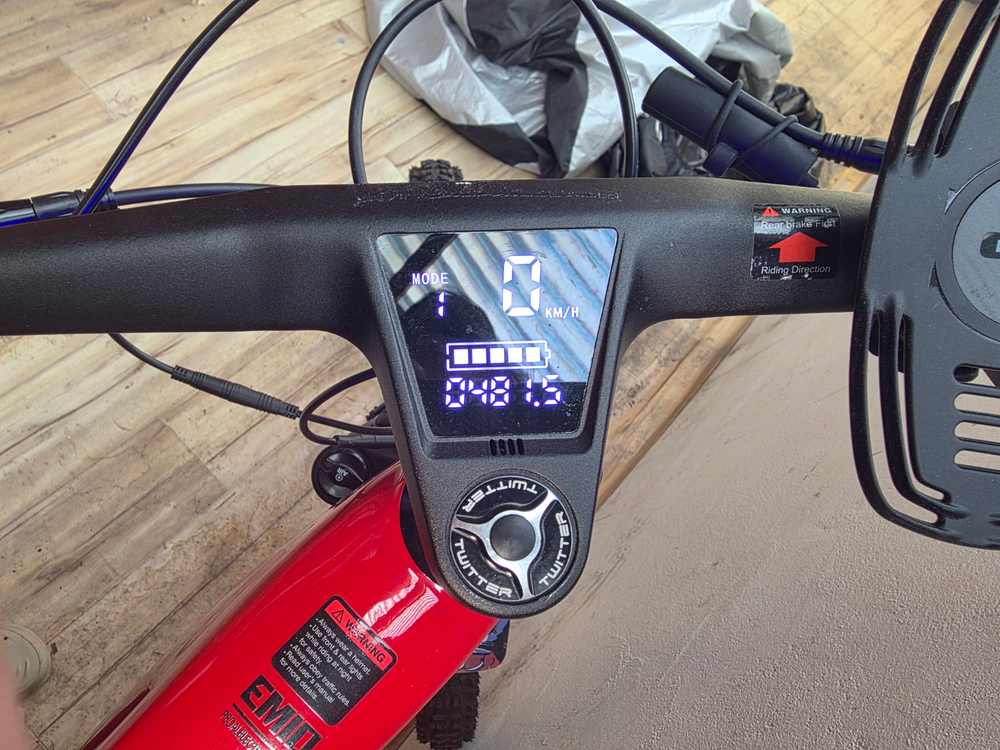 트위터 EM 10 풀 카본 전기 자전거 이미지