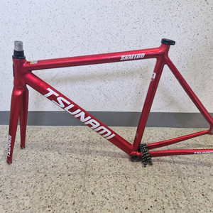 쓰나미 레드와인 급처 이미지