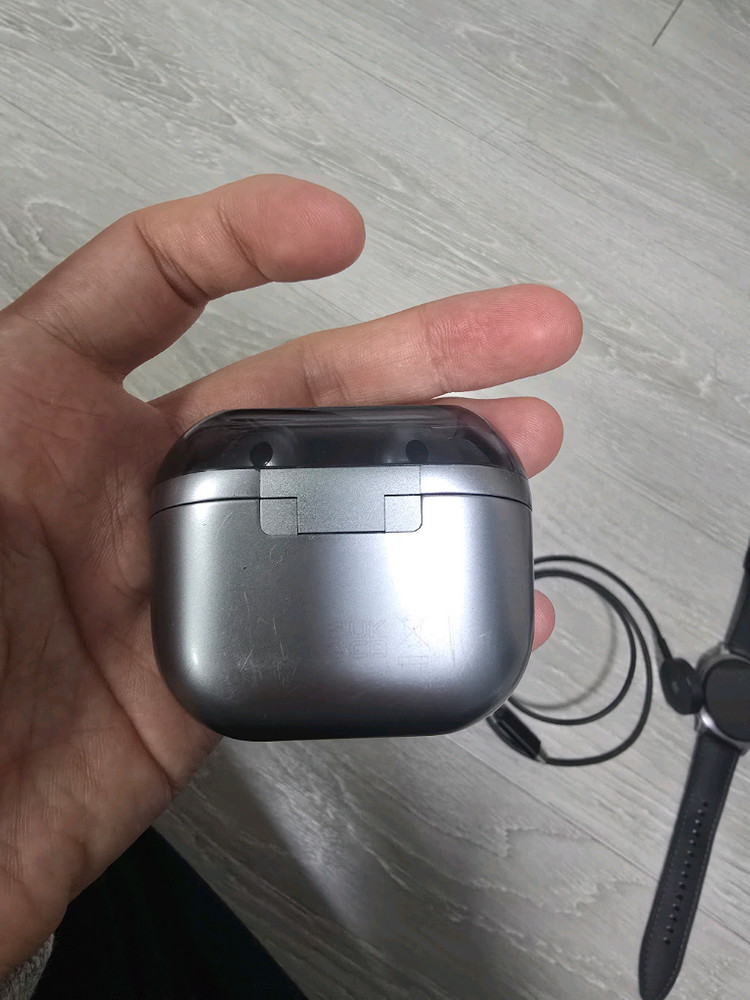 갤럭시 s25, 워치8, 버즈3 프로 일괄판매 이미지