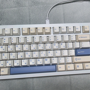 앱코 AR88 풀알루 기계식 키보드 화이트 이미지