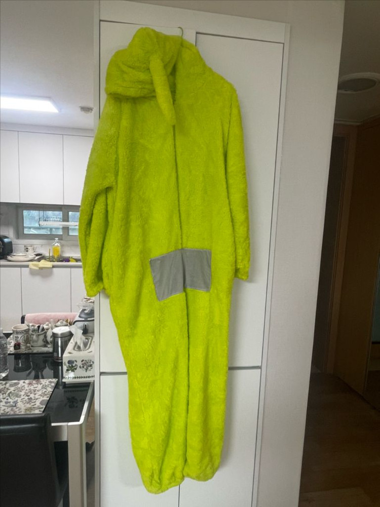 텔레토비 뚜비 슈트 옷 졸업사진 사진촬영 컨셉촬영 코스프레 이미지