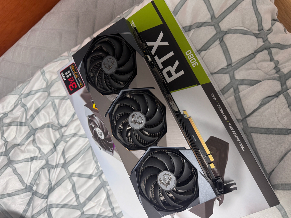 슈프림x RTX 3080 그래픽카드 판매합니다. 이미지