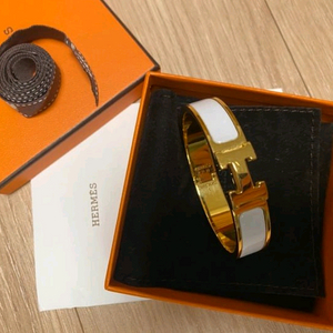 에르메스 클릭아슈 화이트 PM (인보이스 포함 풀구성) 이미지