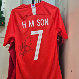 손흥민 친필싸인 유니폼(인증영상 보유) 이미지