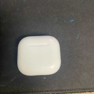에어팟 4세대 노캔버전 본체 판매합니다 이미지