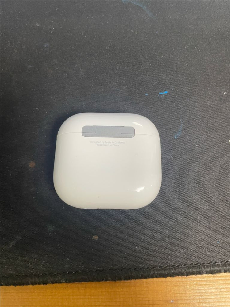 에어팟 4세대 노캔버전 본체 판매합니다 이미지