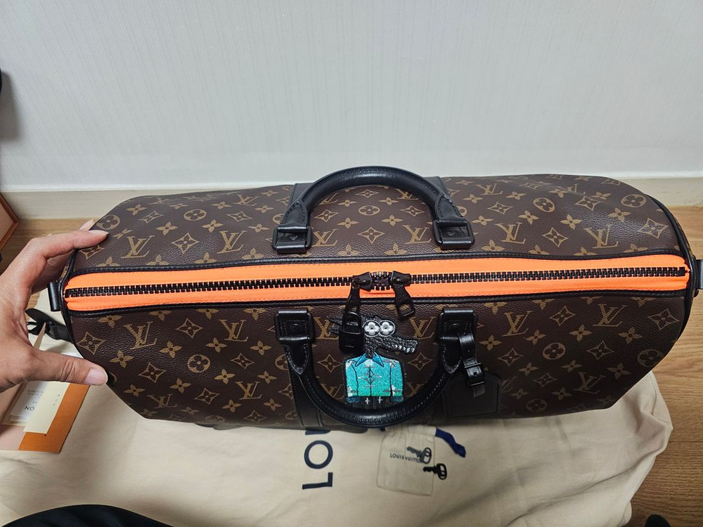 루이비통 버질아블로 한정판 캐릭터 자수 캐릭터 키폴50 (새상품) 이미지