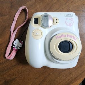 후지필름 인스탁스 미니 7S 헬로키티 폴라로이드 카메라 이미지