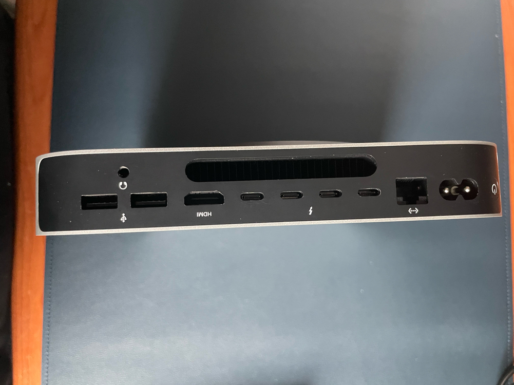 맥미니 M2 pro 16GB 512GB 이미지