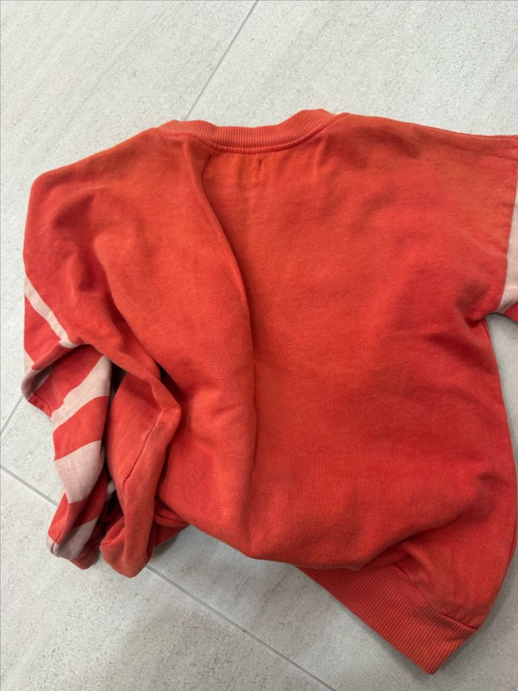 보보쇼즈 맨투맨6-7 3만원 이미지