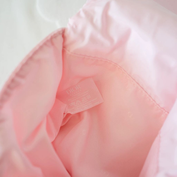 디올 핑크 패딩 파우치 클러치 이미지