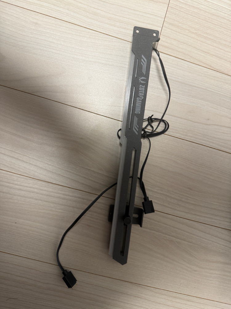 ZOTAC GAMING GeForce RTX 3070 Ti AMP Holo 이미지