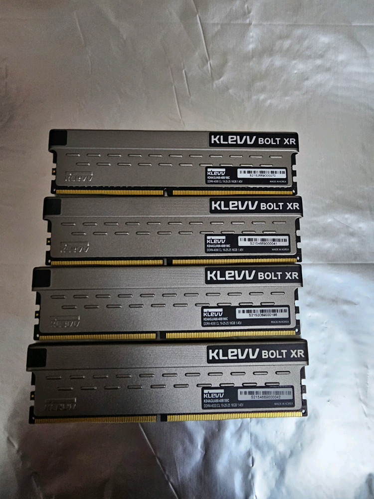 DDR4-4000 KLEVV 클레브 램 64GB(16GB*4) 팝니다. 이미지