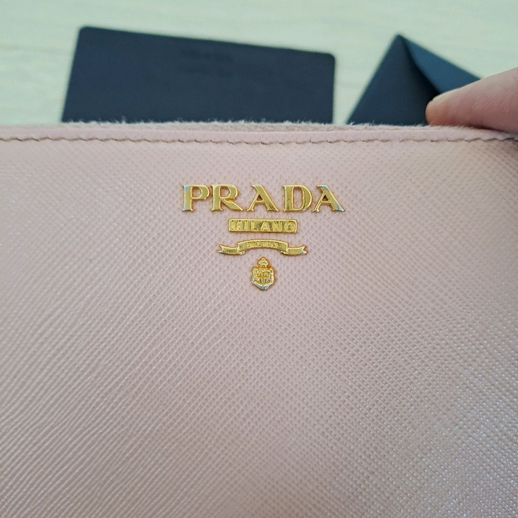 [100%/정품] 프라다 사피아노 핑크 지퍼 장지갑, 프라다지갑,프라다장지갑 이미지