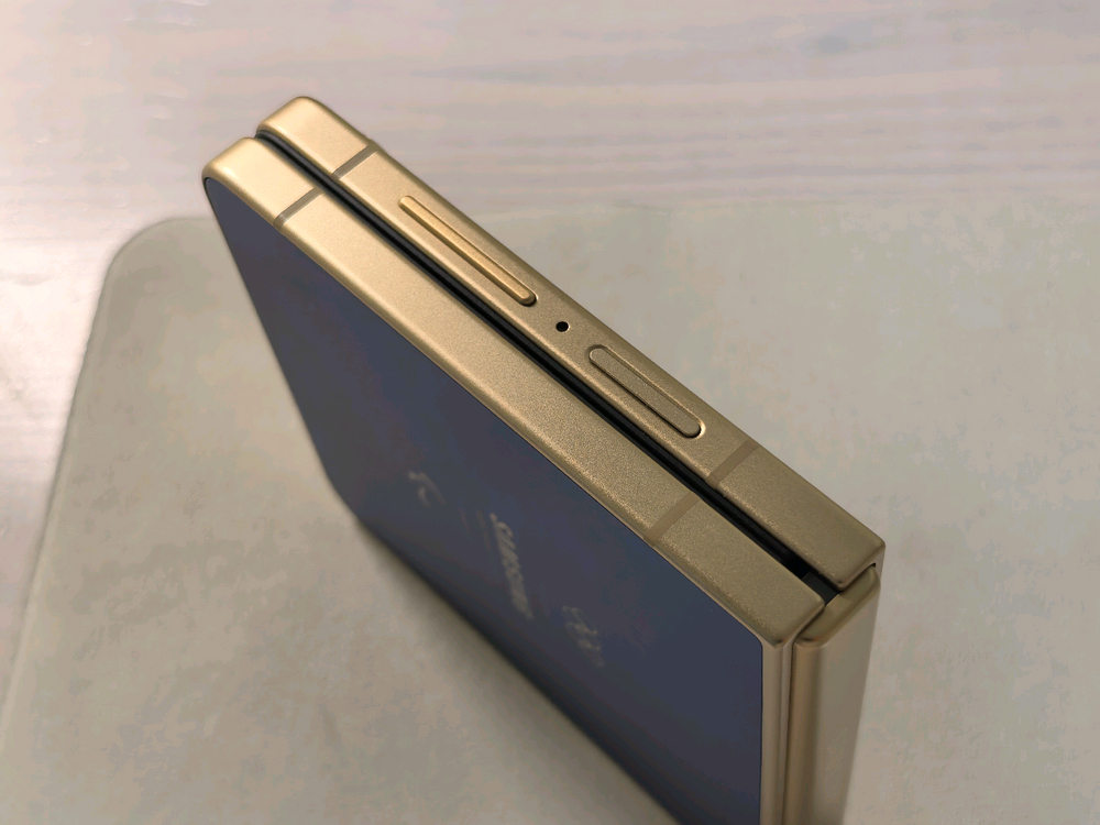 삼성 갤럭시 Z 플립 7 올림픽 에디션 512G (Galaxy Z Flip 7 Olympic Edition) 이미지