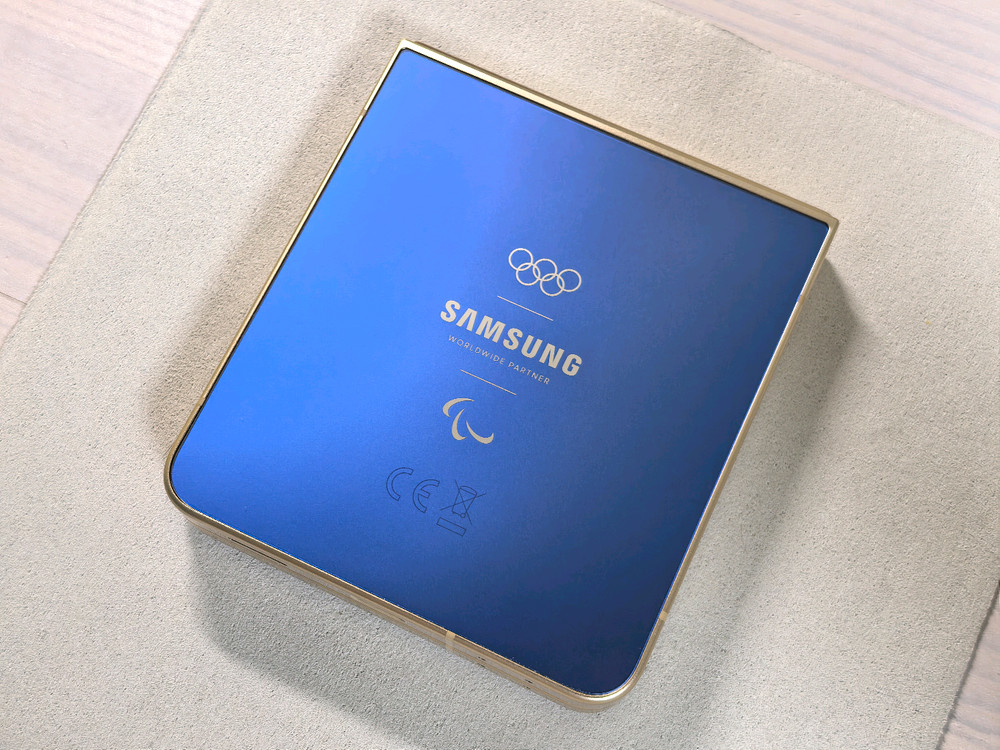 삼성 갤럭시 Z 플립 7 올림픽 에디션 512G (Galaxy Z Flip 7 Olympic Edition) 이미지