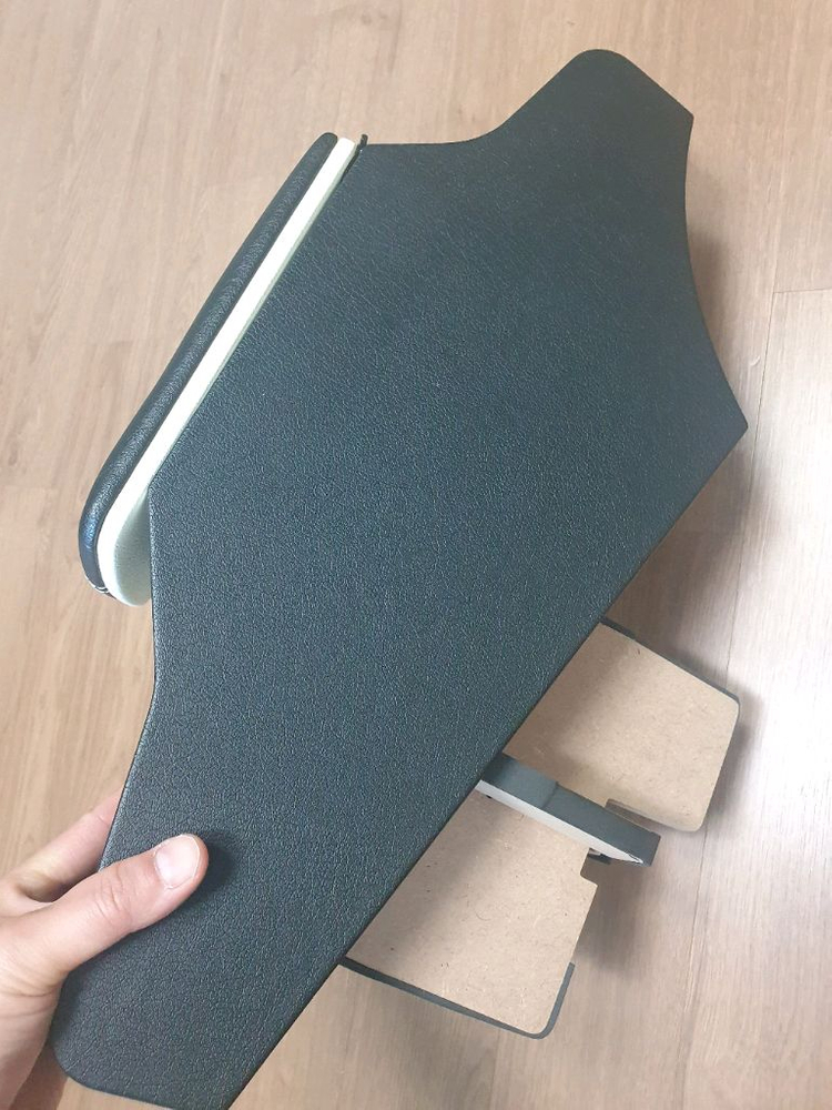 캐스퍼 가솔린 수작남 콘솔박스 블랙 판매합니다. 이미지