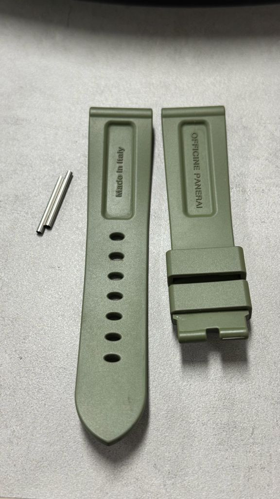 파네라이 카우츠크 24-22 XL 카키 러버 팝니다 이미지