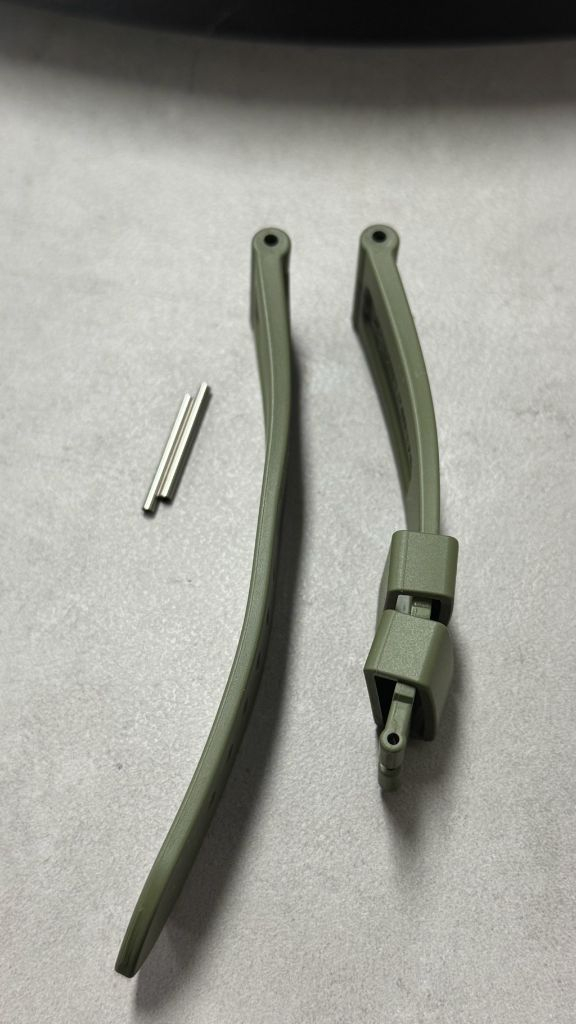 파네라이 카우츠크 24-22 XL 카키 러버 팝니다 이미지