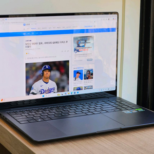 갤럭시 북 3 울트라 (i7, RTX4050, 1TB, 32GB, 윈도우11프로) 이미지