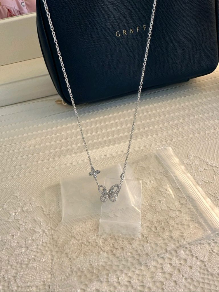 그라프 버터플라이 목걸이 이미지