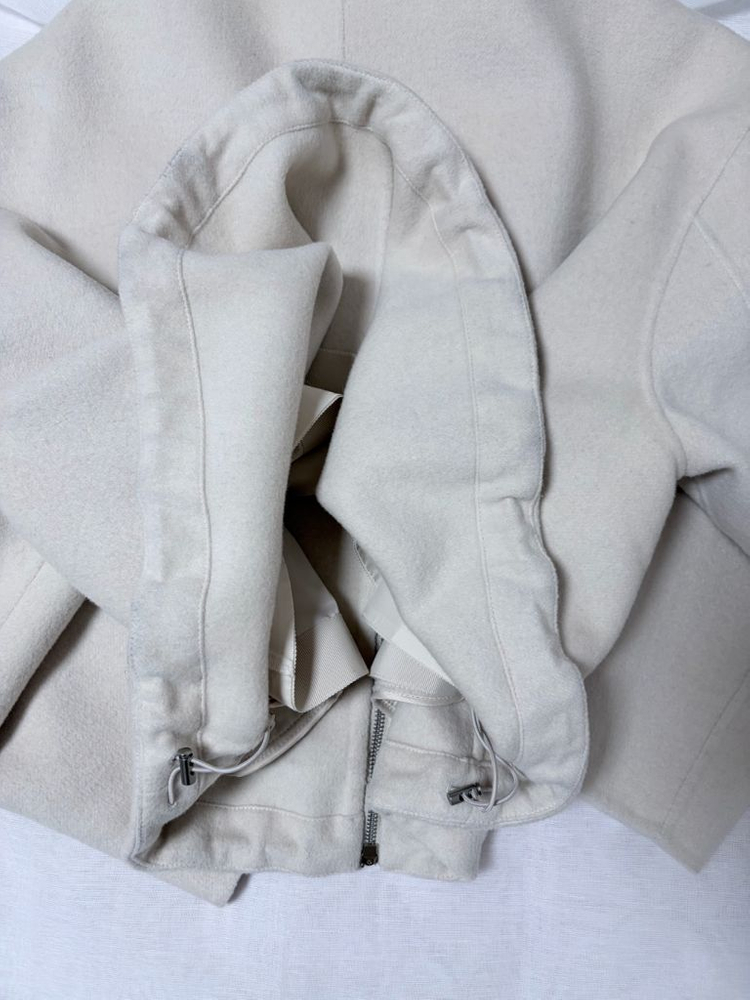 포유온 블룸 블룸 핸드메이드 울 하프 코트 판매합니다 이미지