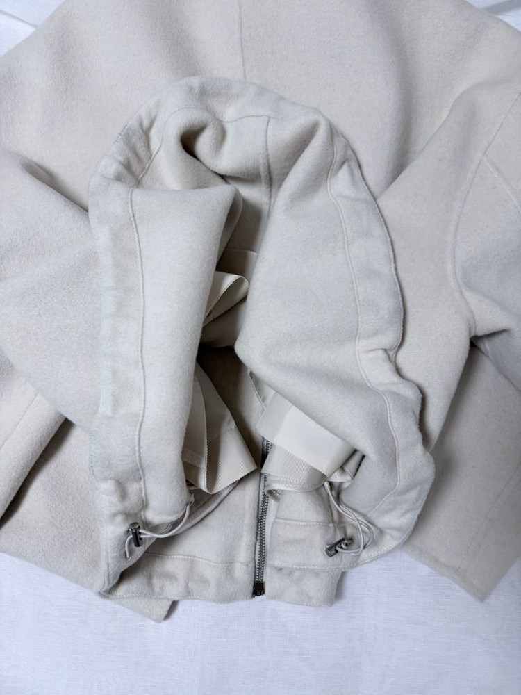 포유온 블룸 블룸 핸드메이드 울 하프 코트 판매합니다 이미지