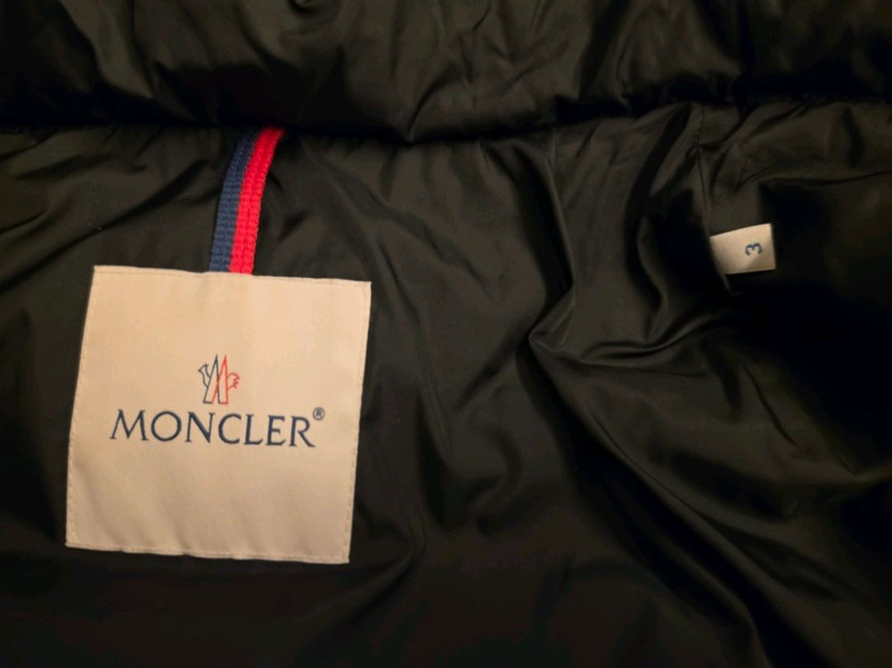 몽클레어 22FW 클루니 블랙 백화점정품 3사이즈 새상품급 풀구성 이미지