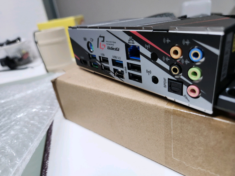 ASROCK B550 VELOCITA 최상급보드 이미지