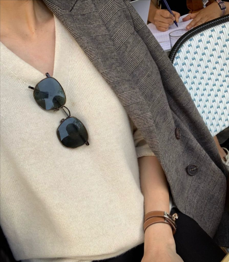 유메르 홀가먼트 캐시미어 니트, 유메르 캐시미어 브이넥 니트 이미지