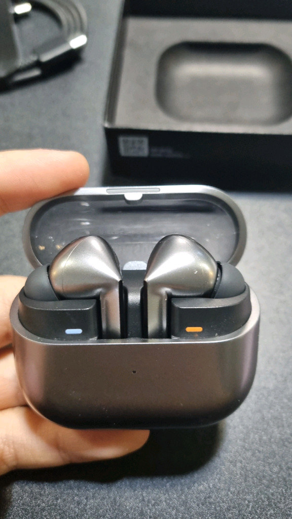 버즈 프로 3 풀박스 팝니다 이미지