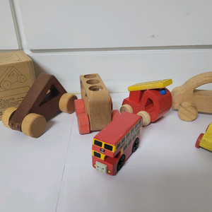 숲소리 원목 자동차 장난감 이미지