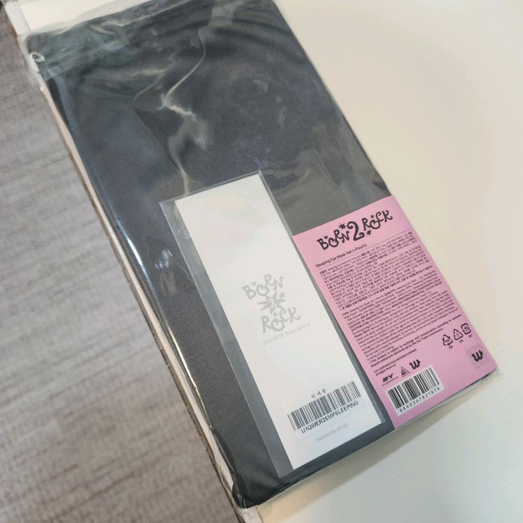 qwer 2주년 팝업 한정 수면안대 파우치 세트 + 멤버착용 네컷포토 이미지