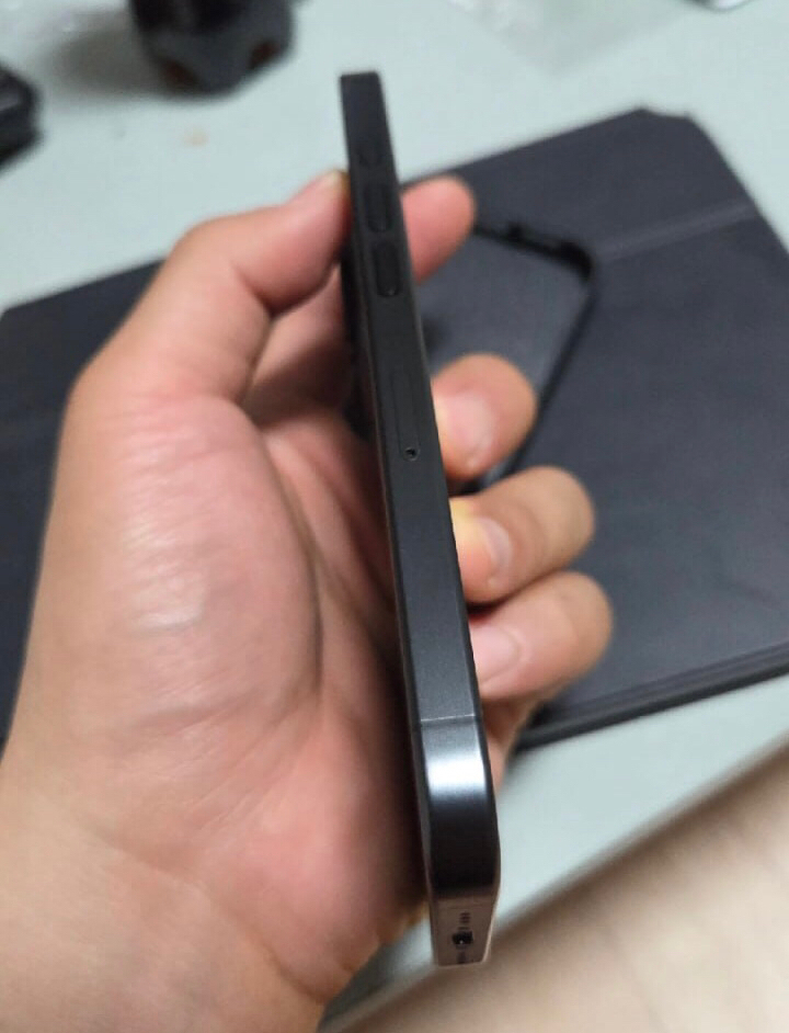 아이폰15프로 256GB 블랙 자급제 풀박스 판매합니다 이미지