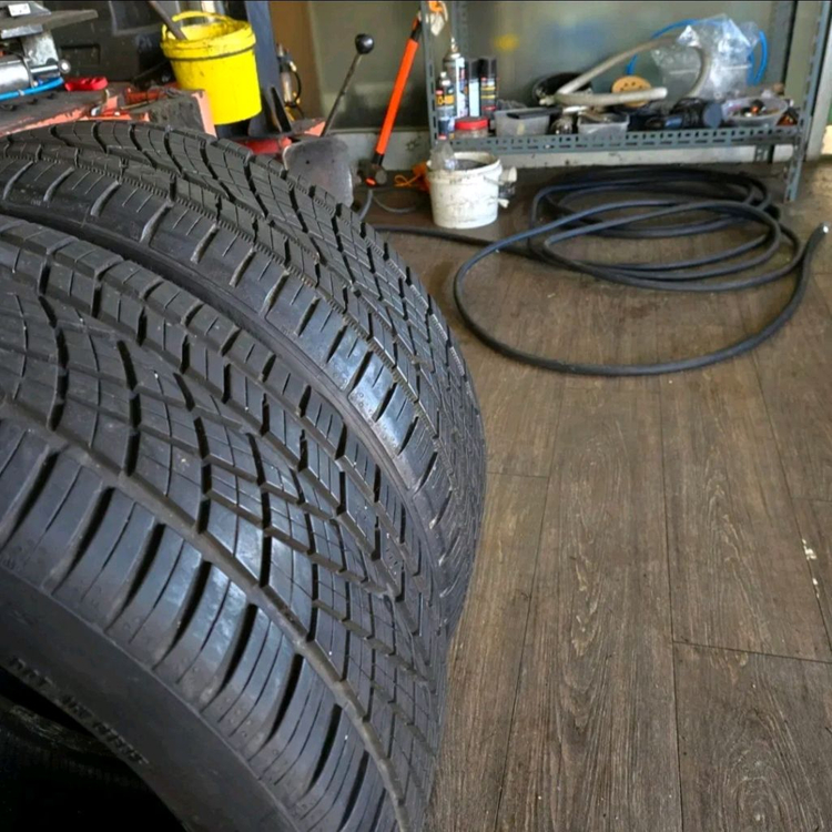 235 40 19 / 2354019 #2354019콘티넨탈 올시즌 2본 이미지