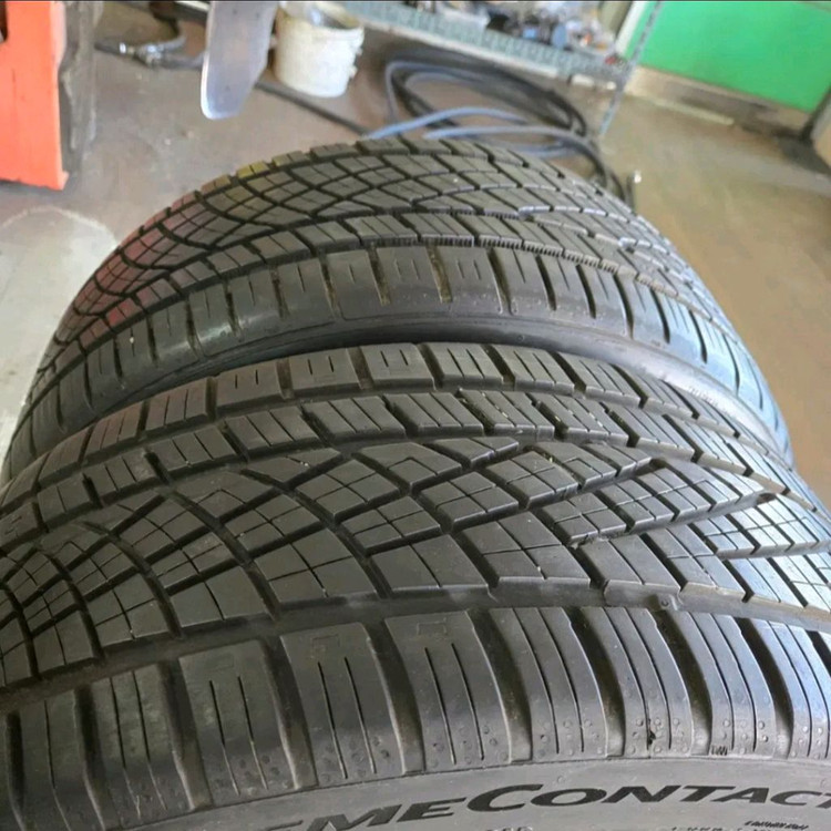 235 40 19 / 2354019 #2354019콘티넨탈 올시즌 2본 이미지