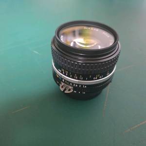 수동렌즈 니콘 NIKKOR 50mm f1.4 팝니다 이미지