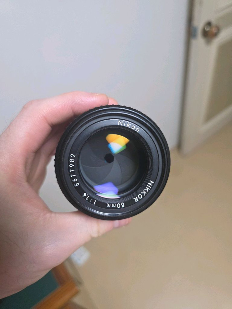 수동렌즈 니콘 NIKKOR 50mm f1.4 팝니다 이미지