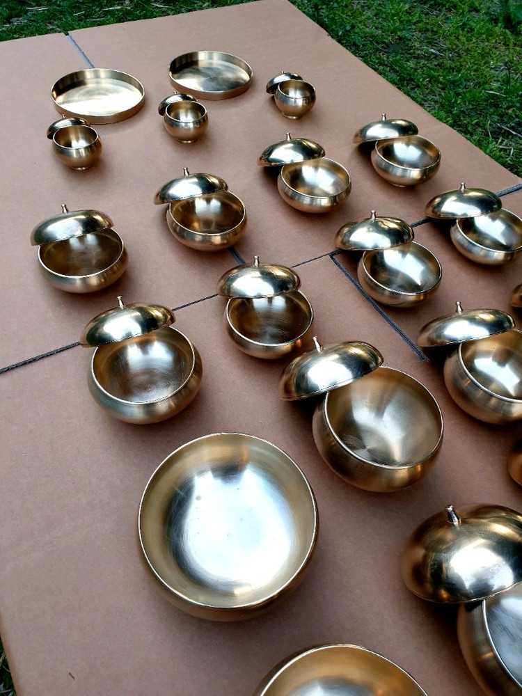 56년된 뿌리깊은나무 반상기 유기그릇 판매합니다 이미지