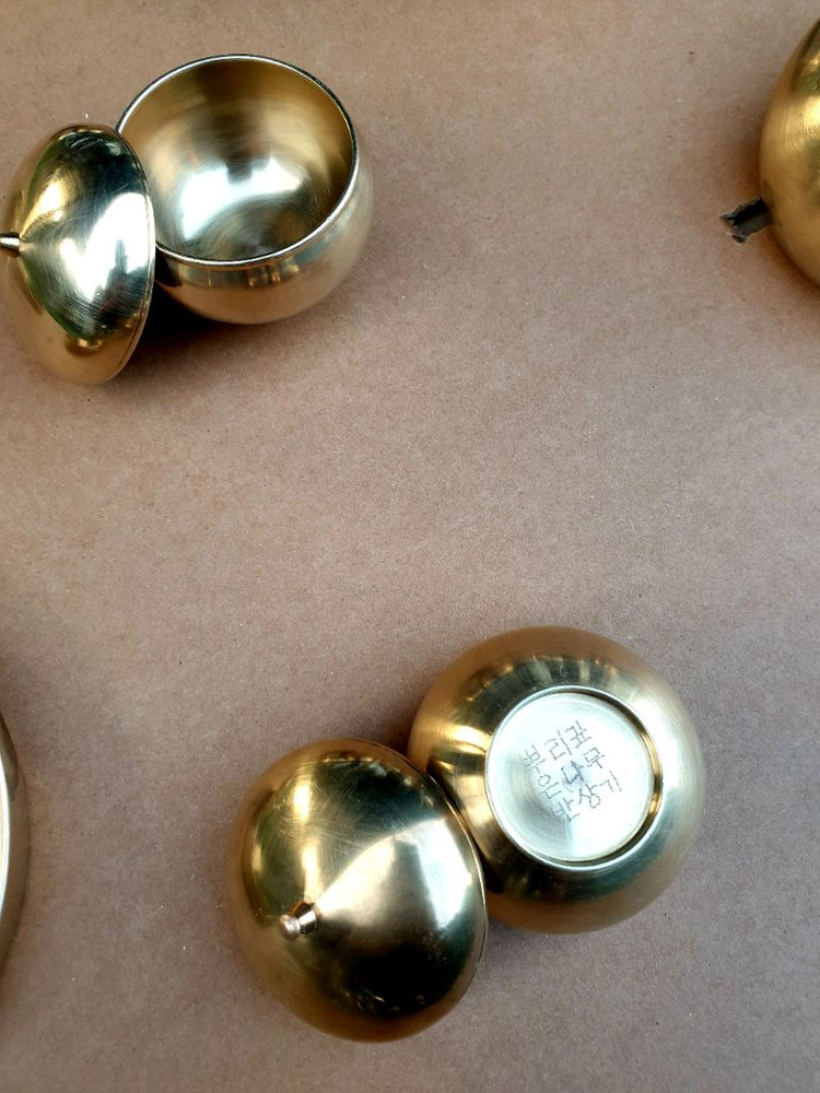 56년된 뿌리깊은나무 반상기 유기그릇 판매합니다 이미지