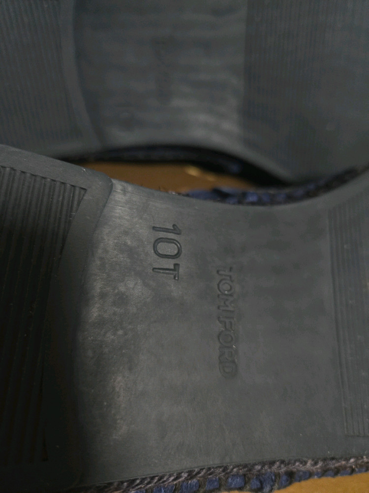 톰포드 스웨이드 에스파듀 10사이즈. 로로피아나,에르메스,브루넬로, 이미지