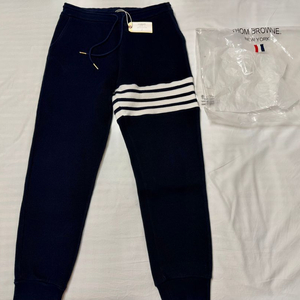 톰브라운 4바 스트라이프 와플팬츠 조거 2사이즈 색상 네이비 이미지