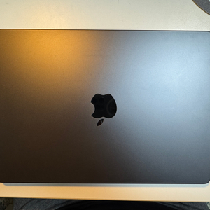 맥북프로 14인치 블랙 M3 Pro(12/18) 18gb 1TB 고급형 이미지