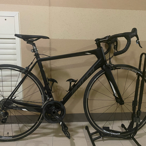 예가 마리온 포스 풀카본 로드자전거 팝니다 이미지