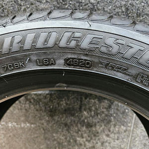 205 55 16 / #2055516 브릿지스톤 투란자 이월타이어 2본 이미지